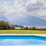 Tivano, Vista Mozzafiato Villa