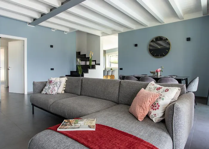 Villa Tivano, Vista Mozzafiato Colico