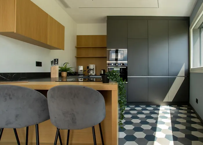 Tivano, Vista Mozzafiato Villa