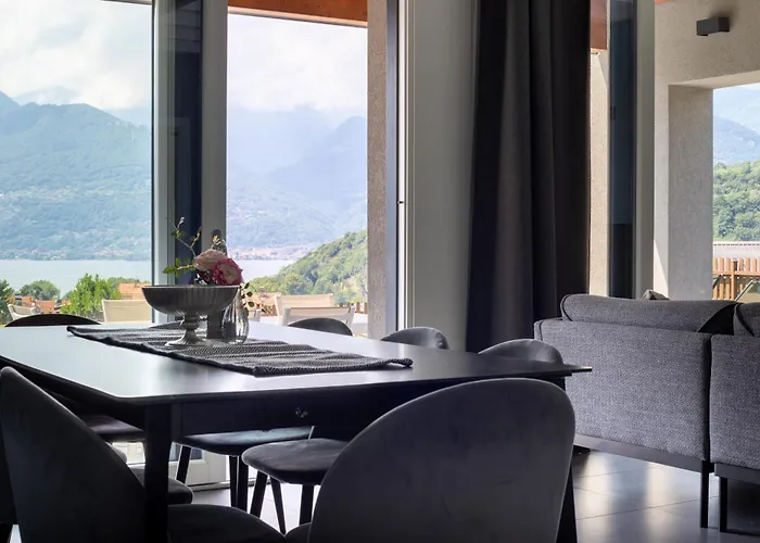 Tivano, Vista Mozzafiato Villa