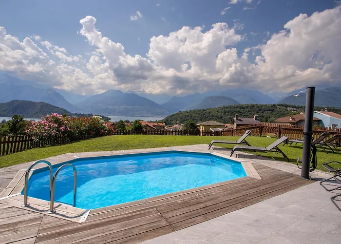 Tivano, Vista Mozzafiato Villa