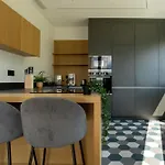 Tivano, Vista Mozzafiato Villa