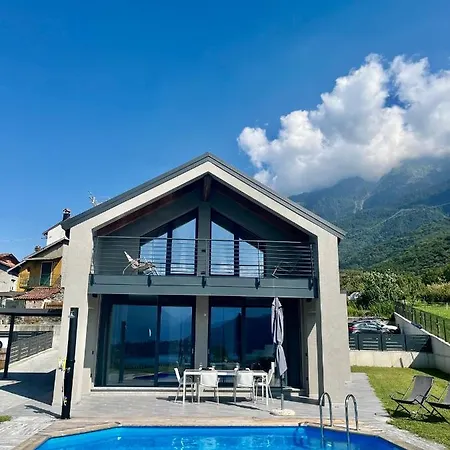 Tivano, Vista Mozzafiato Villa *